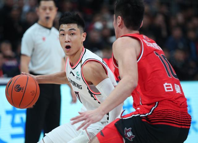 数据复盘：皇家马德里常规赛对阵皇家马德里，赵继伟效率值爆表(皇马历届最佳阵容)